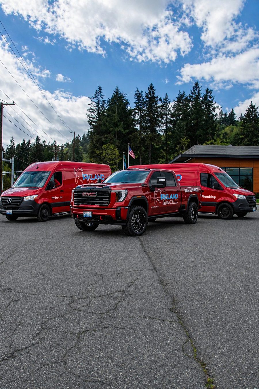 Kirkland Rooter emergency plumbing service truck